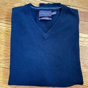 Black Brown Men's V-Neck 100% Cashmere Sweater | Size M